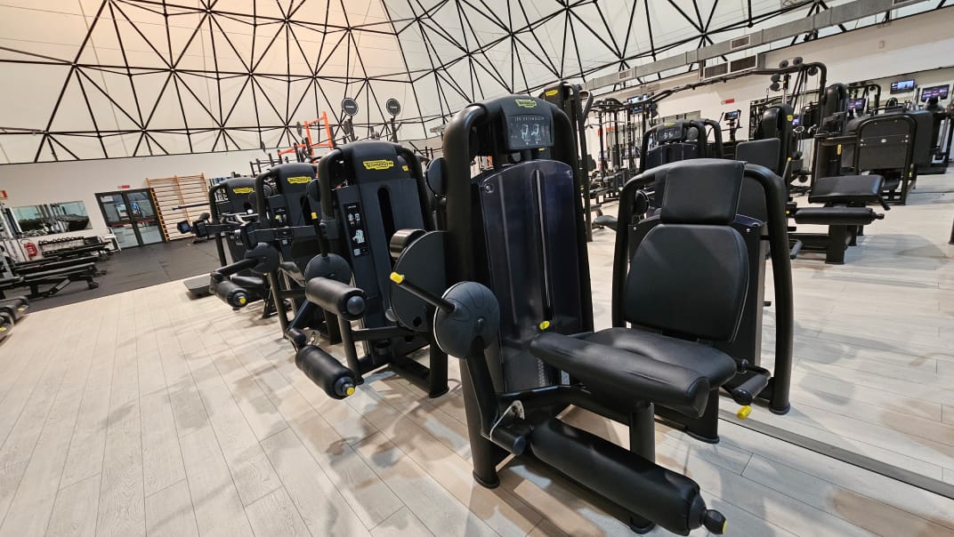 Foto sala attrezzi e tensiostruttura di B)Side Firenze Sud